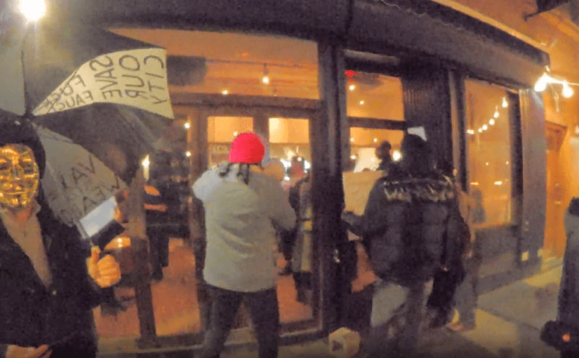 HzB MEET NYC’s FREEDOM FIGHTING CIRCUS as they BOYCOTT   DAMES MacDougal st NYC ( continuing segregation after mask mandate has ended )&nbsp;3-11-22